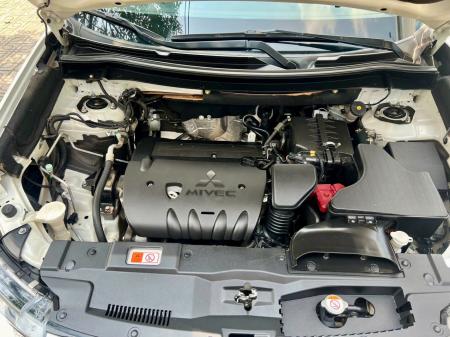 Outlander 2.0L Premium (Bảng đặc biệt - Speccial Edition)1783731835737_9101278399305042429_g2083180601853021531_ec8ac8e4b1c8364f3d3c2d3a77331eae