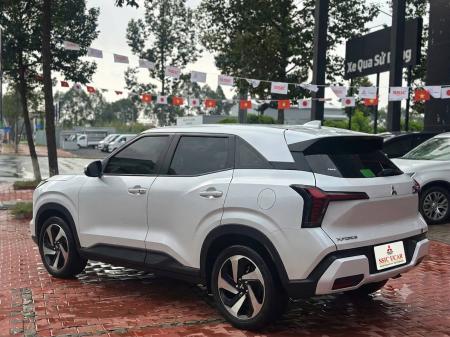 Mitsubishi Xforce Exeed Trắng Năm 2024Gemini_Generated_Image_9wxuad9wxuad9wxu